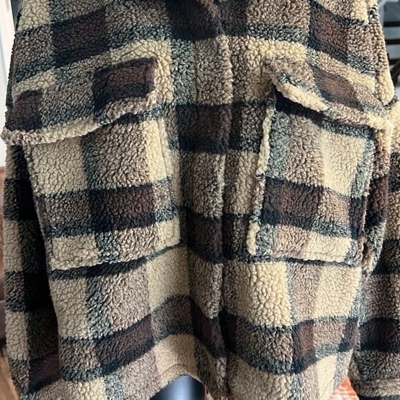 Pretty Little Thing PLUS | Size 12 | Brown - Picture 7 of 14